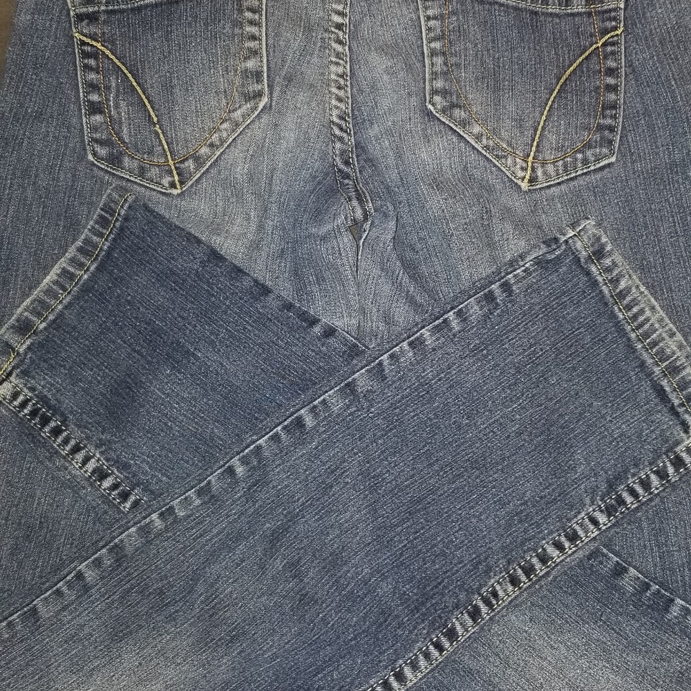 Jeans - Picture 3 of 3